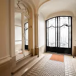 Appartement neuf et luxueux climatisé à Paris 17