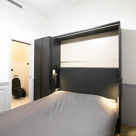 Neuf Et Luxueux Climatise A 17 * Paris